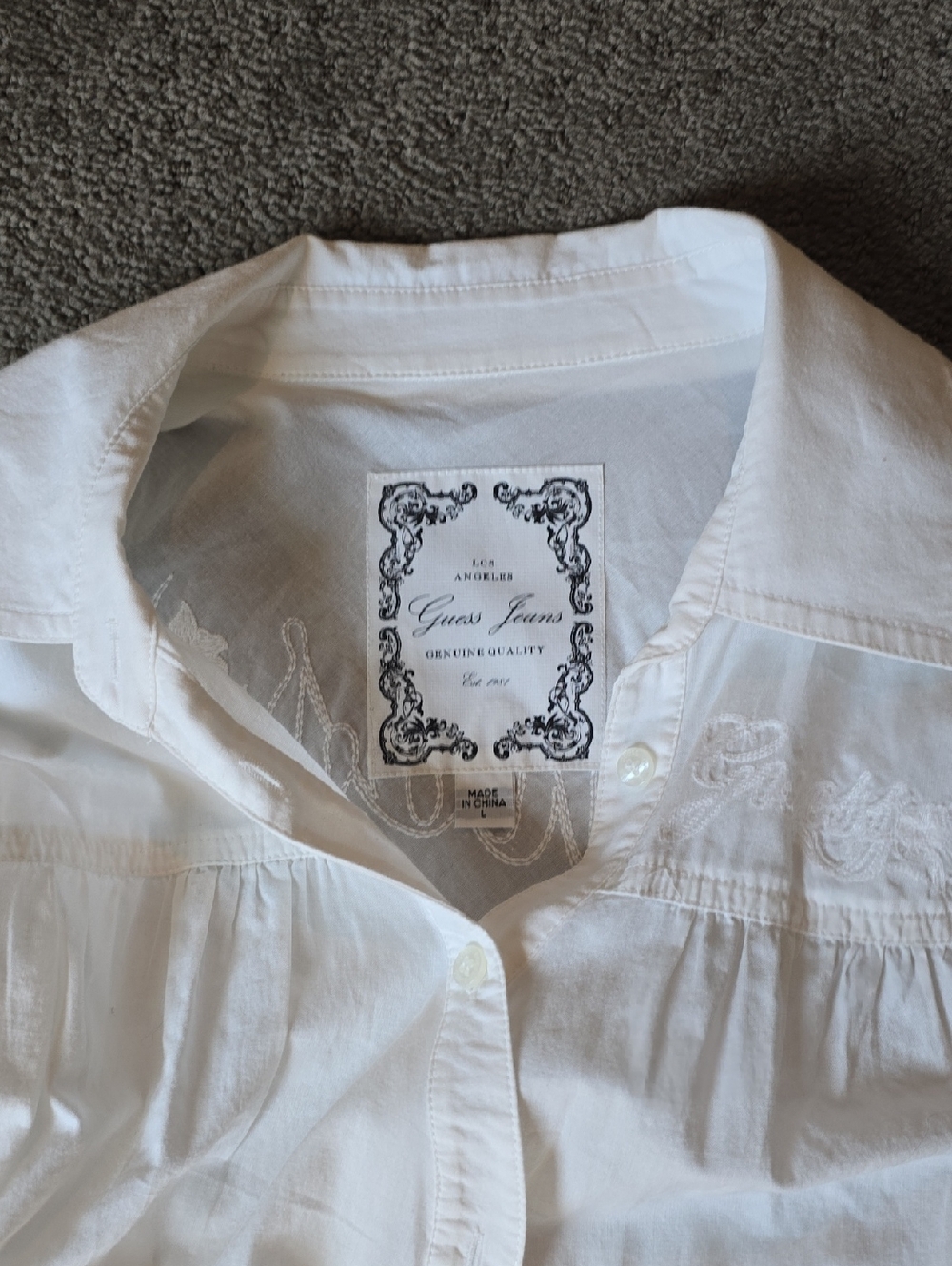 Guess White Sleeveless Button-Down Shirt - Picture 6 of 6